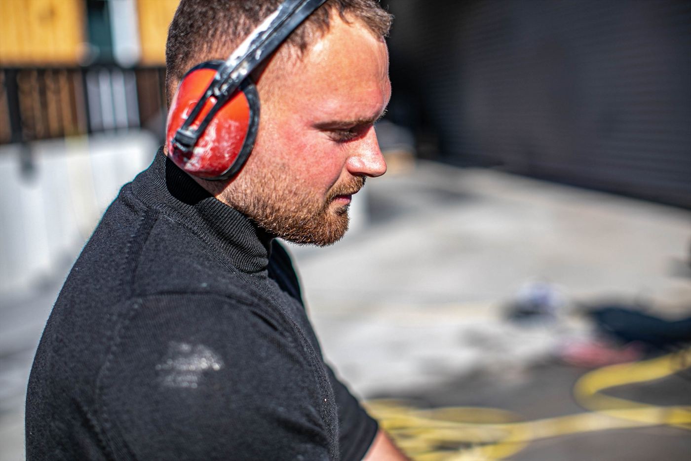 Aussenflaeche mit sauber ausgefuehrter Pflasterung